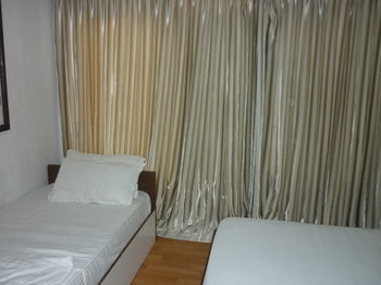 Batuta Maldives Surf View Hotel Thulusdhoo Exterior photo